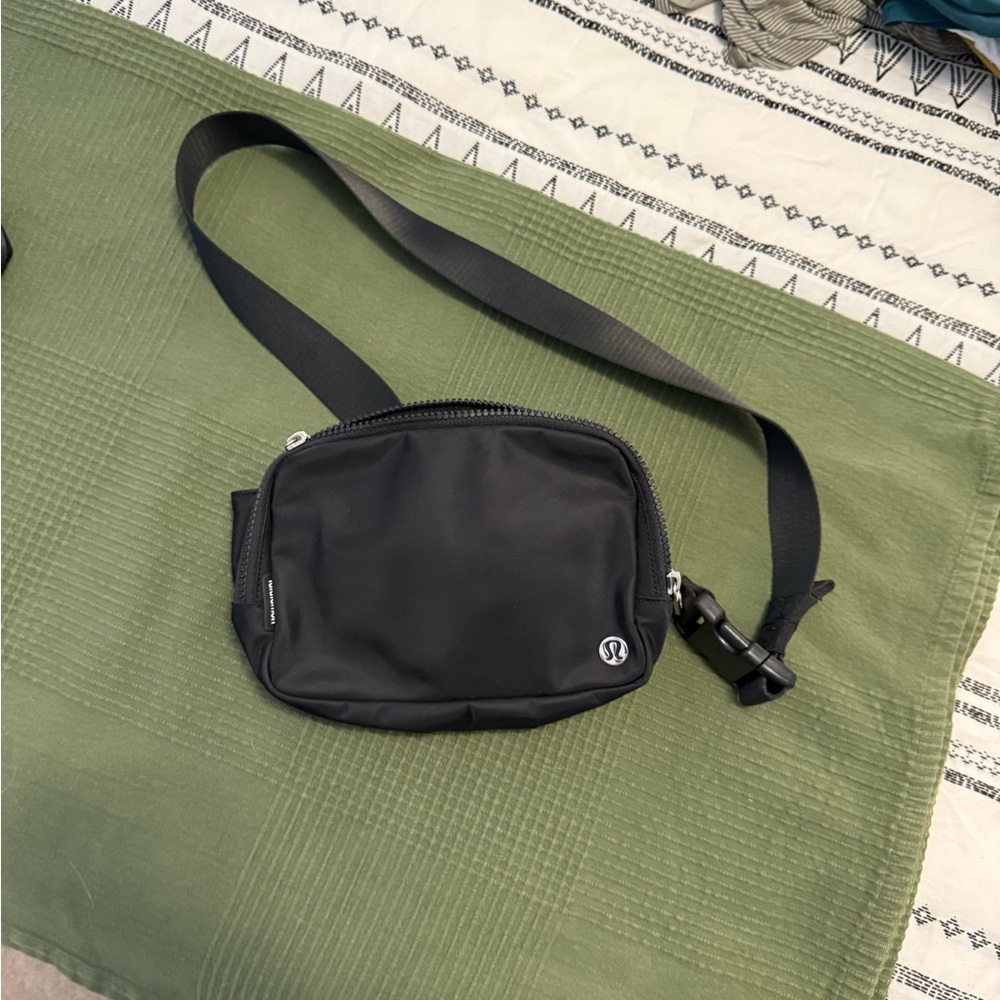 lululemon athletica Black Belt Bag